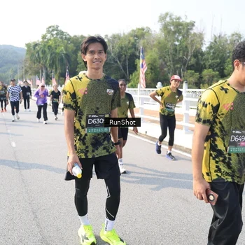 Runner Photo 6928645