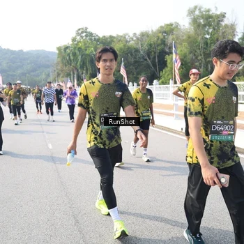 Runner Photo 6928646