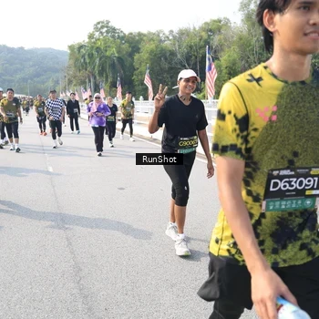 Runner Photo 6928653