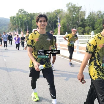 Runner Photo 6928654