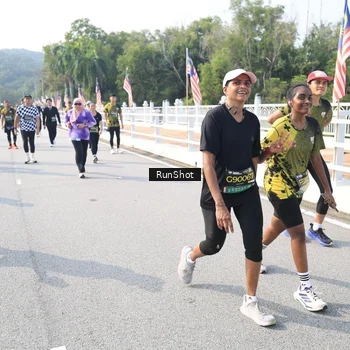 Runner Photo 6928658
