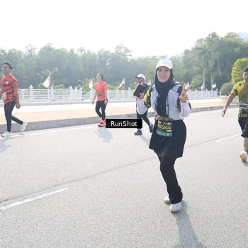 Runner Photo 6928670