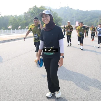 Runner Photo 6928679