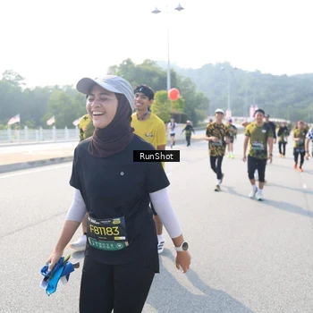Runner Photo 6928681