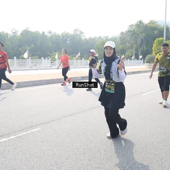 Runner Photo 6928683