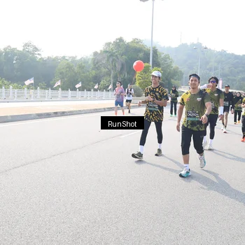Runner Photo 6928698