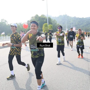 Runner Photo 6928703