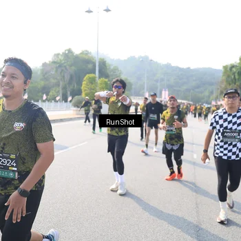 Runner Photo 6928710