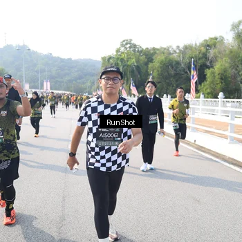 Runner Photo 6928712