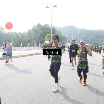 Runner Photo 6928714