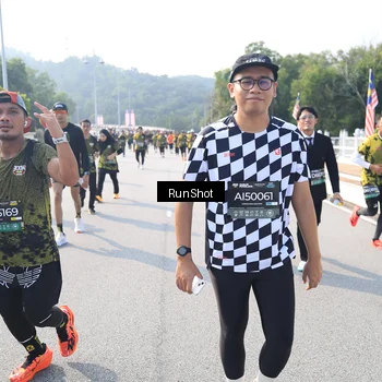 Runner Photo 6928716