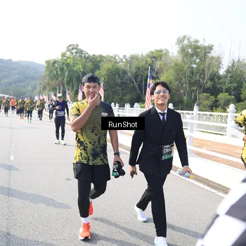 Runner Photo 6928722