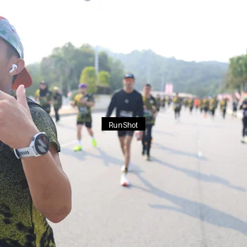 Runner Photo 6928723