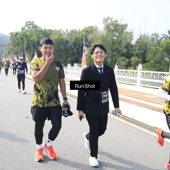 Runner Photo 6928724