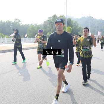 Runner Photo 6928734