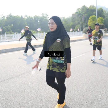 Runner Photo 6928740