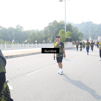Runner Photo 6928743