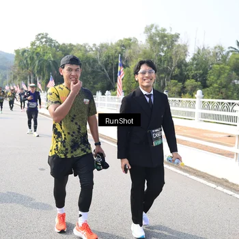 Runner Photo 6928746