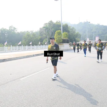 Runner Photo 6928752