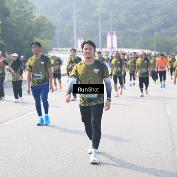 Runner Photo 6928754