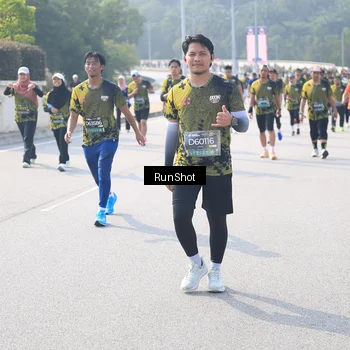Runner Photo 6928757