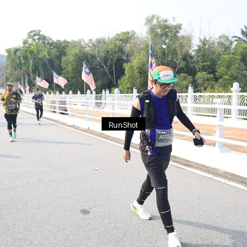 Runner Photo 6928758