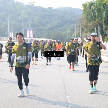 Runner Photo 6928759