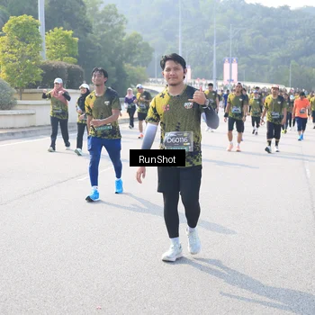Runner Photo 6928762