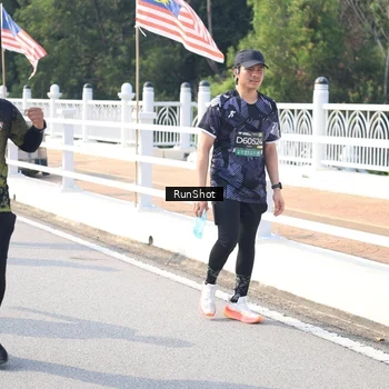 Runner Photo 6928783