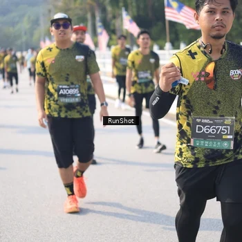 Runner Photo 6928796