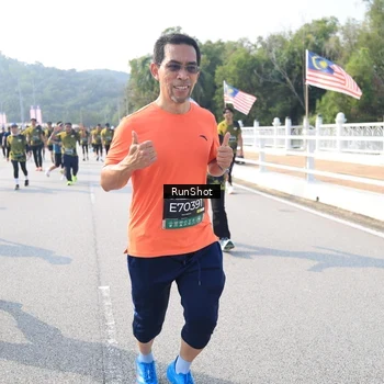 Runner Photo 6928825