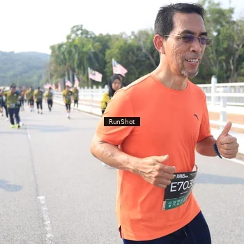 Runner Photo 6928827