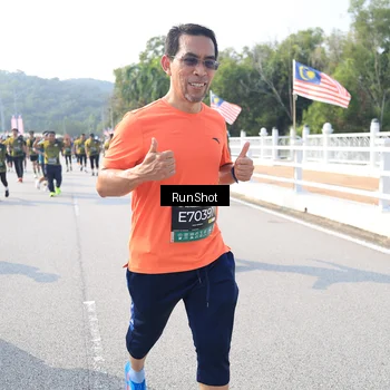 Runner Photo 6928833