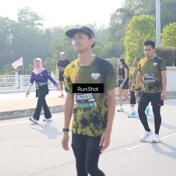 Runner Photo 6928842