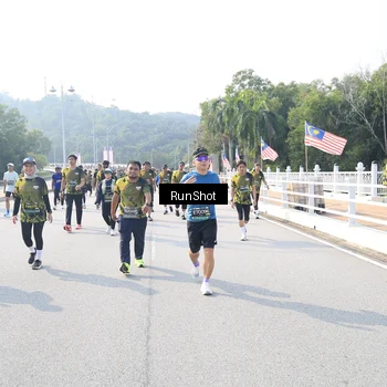 Runner Photo 6928850