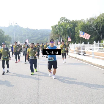 Runner Photo 6928851