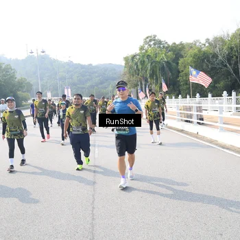 Runner Photo 6928852