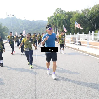 Runner Photo 6928858