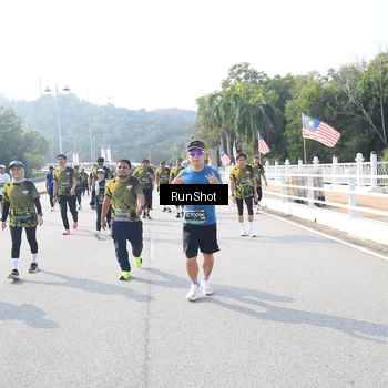 Runner Photo 6928860