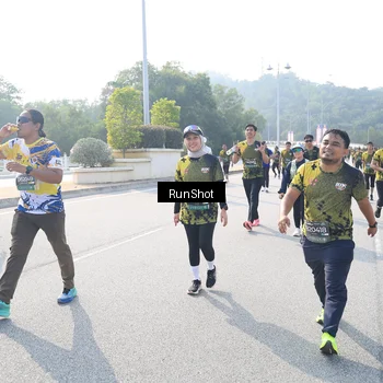 Runner Photo 6928863