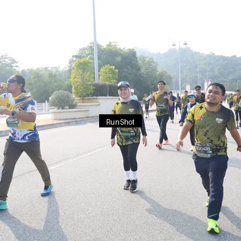 Runner Photo 6928865