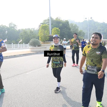 Runner Photo 6928872