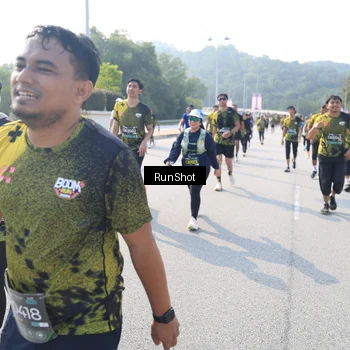 Runner Photo 6928876