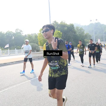 Runner Photo 6928900