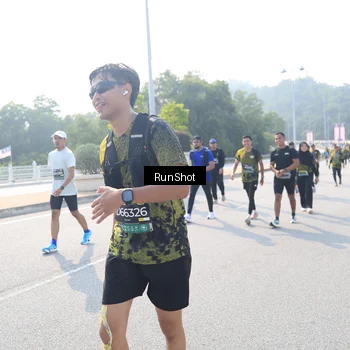 Runner Photo 6928901