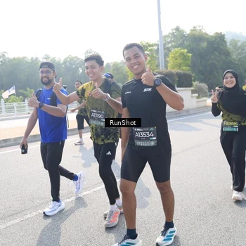 Runner Photo 6928935