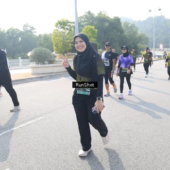 Runner Photo 6928942