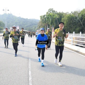 Runner Photo 6928949