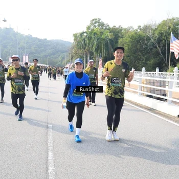 Runner Photo 6928951