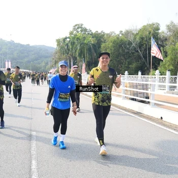 Runner Photo 6928954